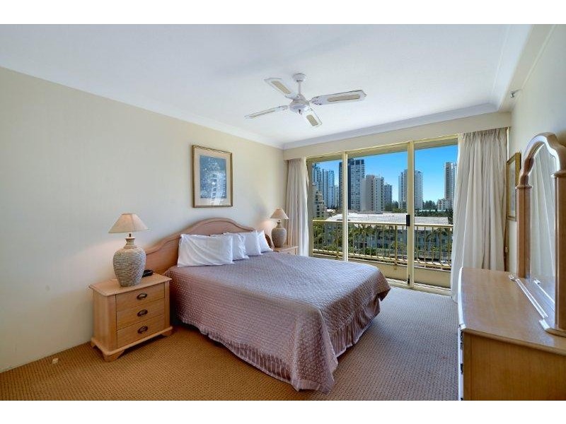 63/1 Serisier Avenue, Main Beach QLD 4217