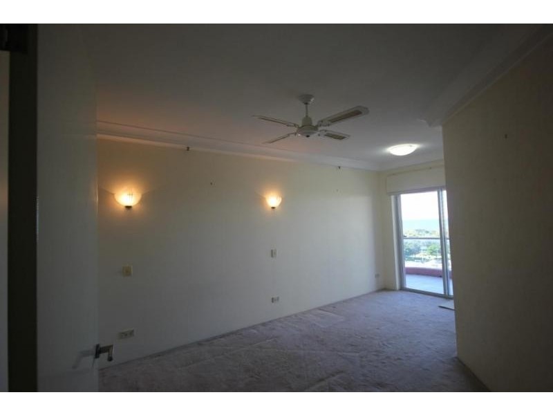 12 Commodor Drive, Paradise Waters QLD 4217