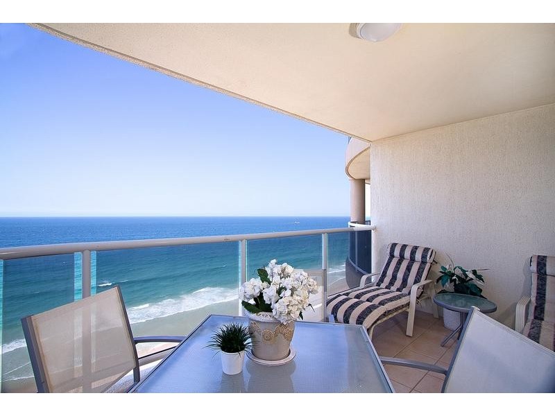 59 PACIFIC STREET, Main Beach QLD 4217