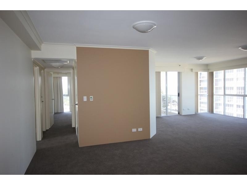 27/59 Pacific Street, Main Beach QLD 4217