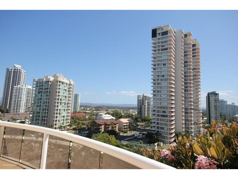 27/59 Pacific Street, Main Beach QLD 4217