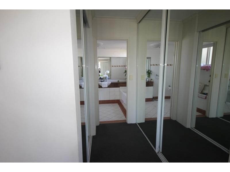 21/59 Pacific Street, Main Beach QLD 4217