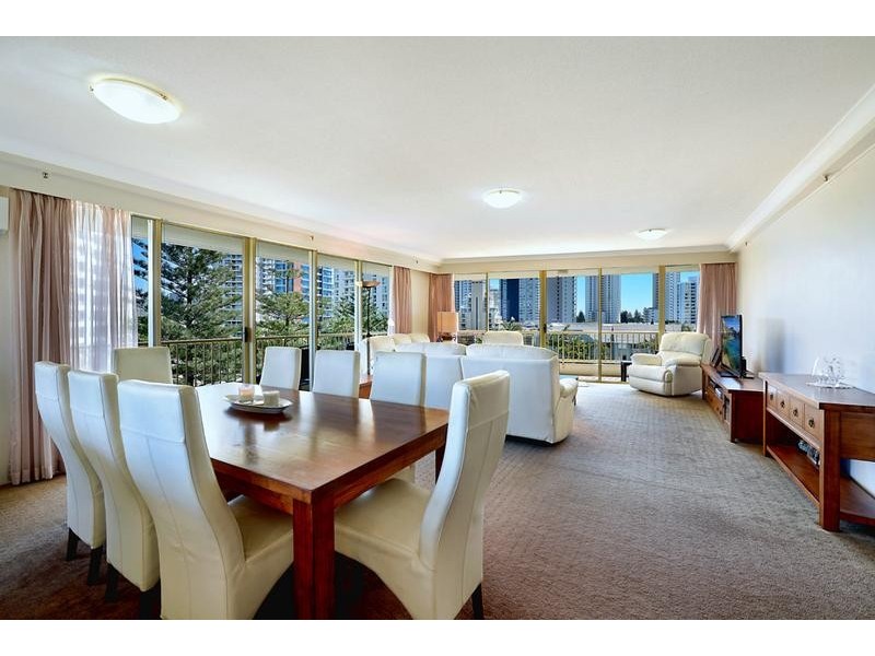 51/1 SERISIER AVENUE, Main Beach QLD 4217