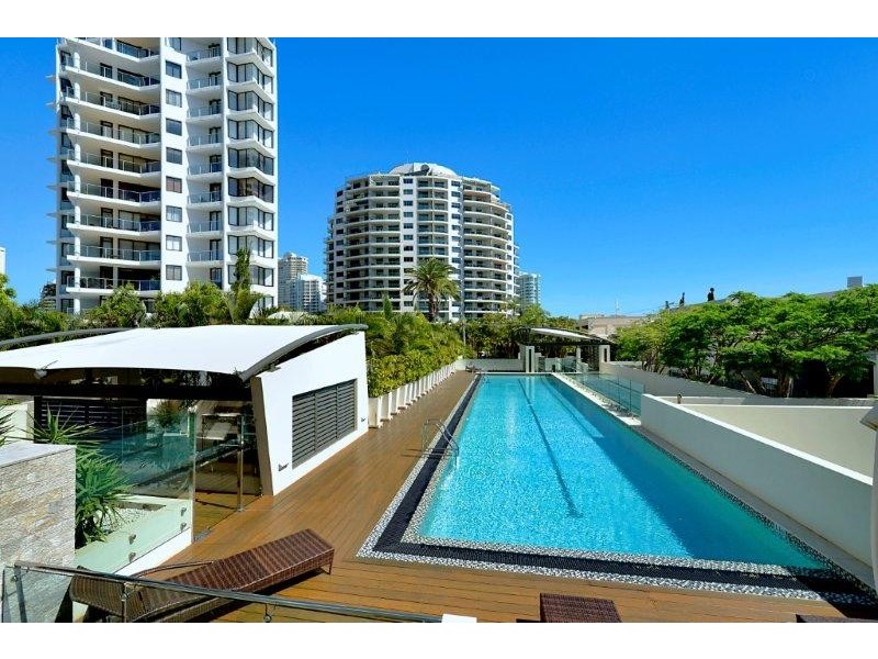 1/20-24 HUGHES AVENUE, Main Beach QLD 4217