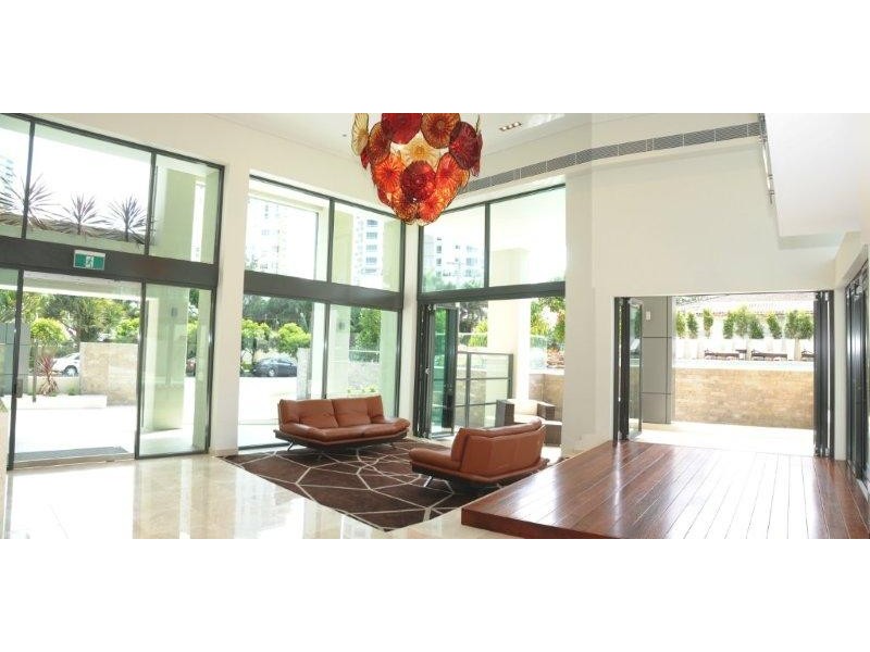 1/20-24 HUGHES AVENUE, Main Beach QLD 4217