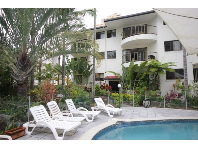 4/22 WOODROFFE AVENUE, Main Beach QLD 4217