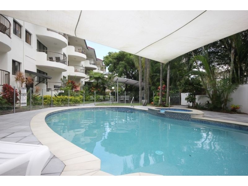 4/22 WOODROFFE AVENUE, Main Beach QLD 4217