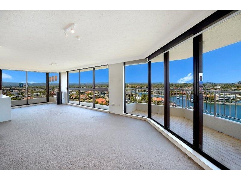 5 ADMIRALTY DRIVE, Paradise Waters QLD 4217