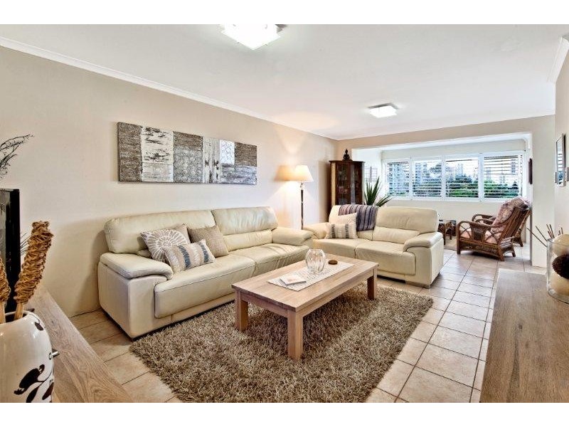 25 PACIFIC STREET, Main Beach QLD 4217