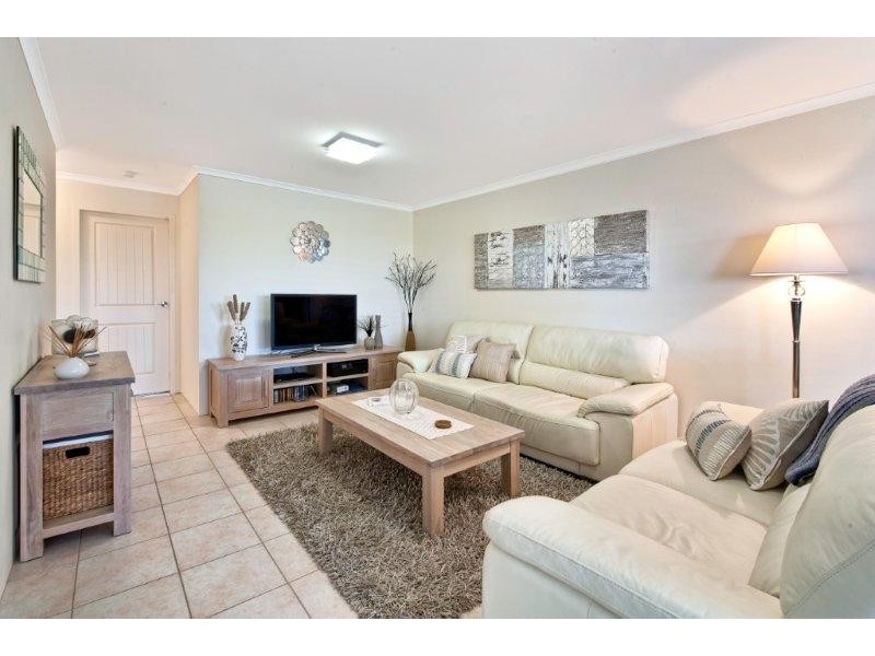 25 PACIFIC STREET, Main Beach QLD 4217