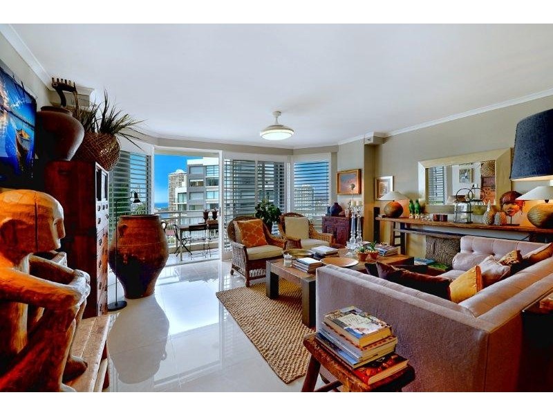 11 Hughes Avenue, Main Beach QLD 4217