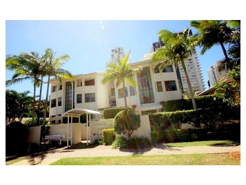 21 Woodroffe Avenue, Main Beach QLD 4217