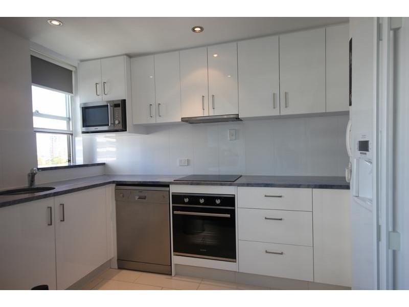 15 Pacific, Main Beach QLD 4217