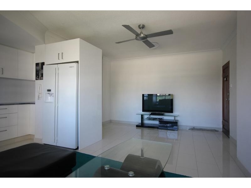 15 Pacific, Main Beach QLD 4217