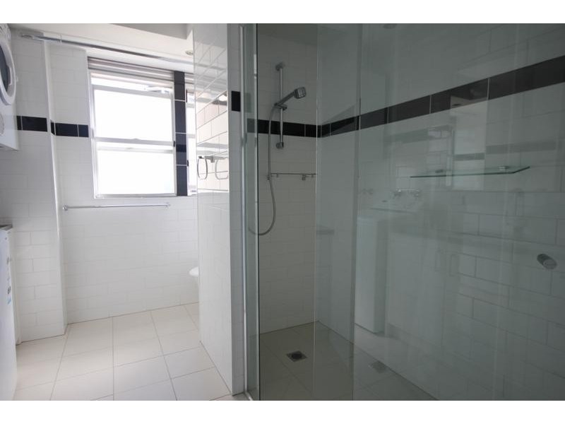 15 Pacific, Main Beach QLD 4217