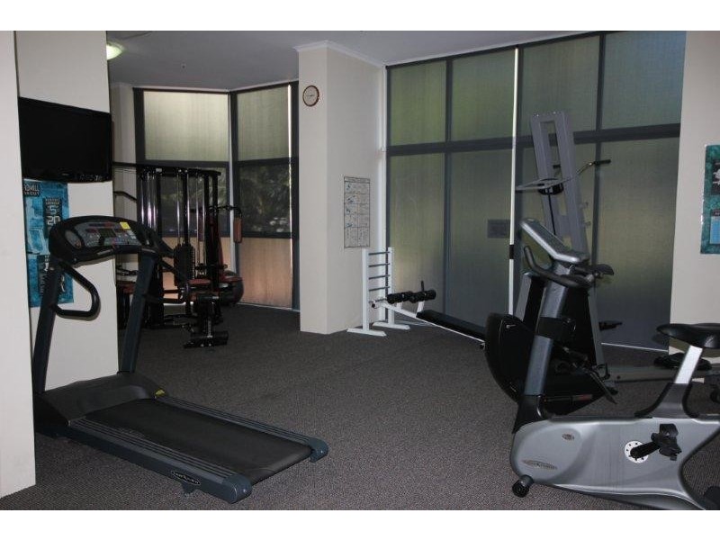 1 Hughes Avenue, Main Beach QLD 4217