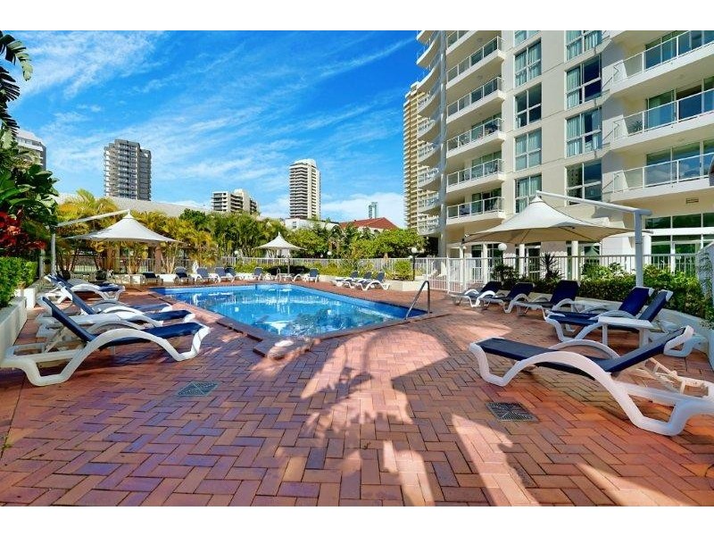 15 BREAKER STREET, Main Beach QLD 4217