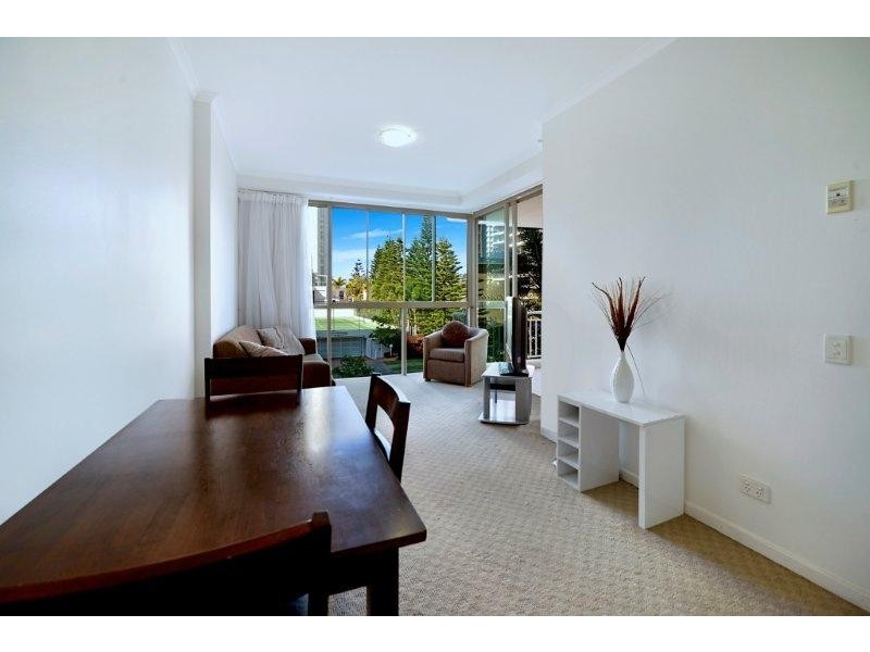 46 PACIFIC STREET, Main Beach QLD 4217