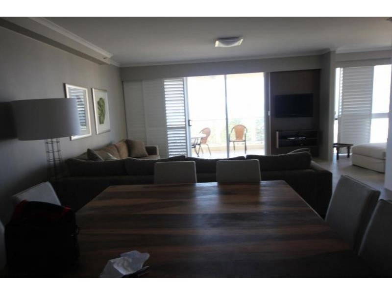 59 Pacific Street, Main Beach QLD 4217