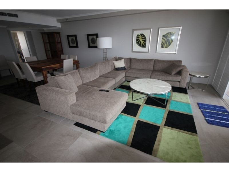 59 Pacific Street, Main Beach QLD 4217