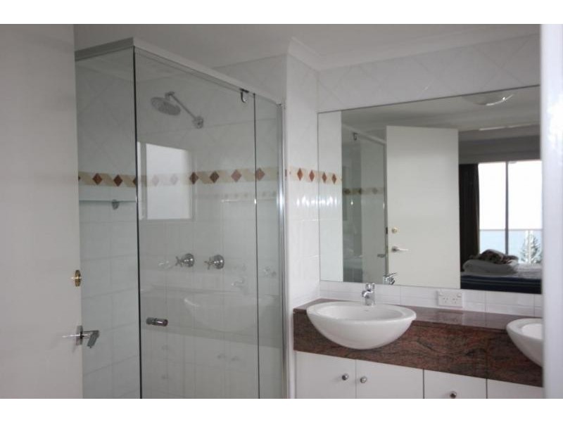 117/59 Pacific, Main Beach QLD 4217
