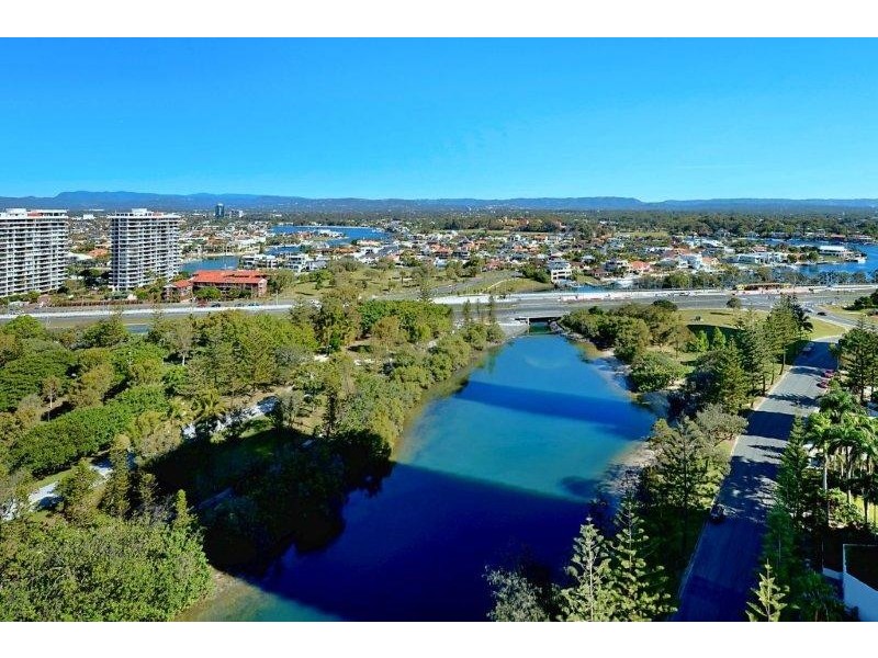 1 SERISIER AVENUE, Main Beach QLD 4217