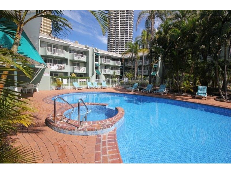 11 BREAKER STREET, Main Beach QLD 4217