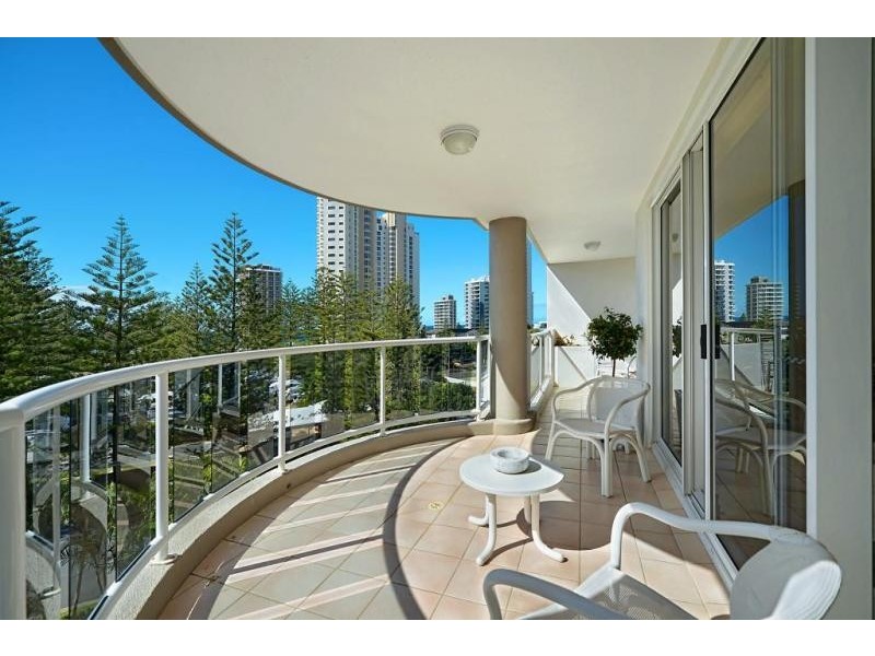 1 Hughes Avenue ‘Oscar On Main’, Main Beach QLD 4217