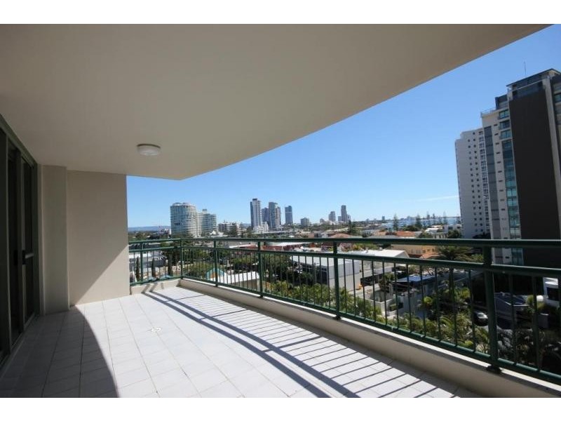 Meriton – Woodroffe Avenue, Main Beach QLD 4217