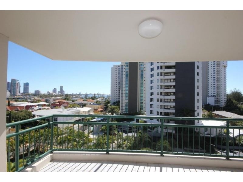 Meriton – Woodroffe Avenue, Main Beach QLD 4217