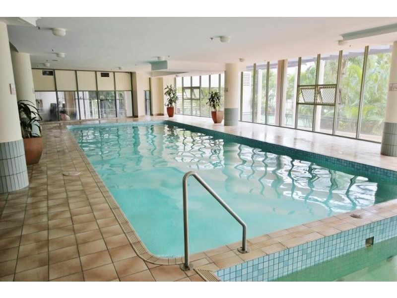 Meriton – Woodroffe Avenue, Main Beach QLD 4217