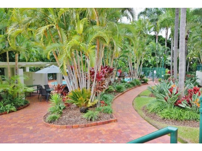 Meriton – Woodroffe Avenue, Main Beach QLD 4217