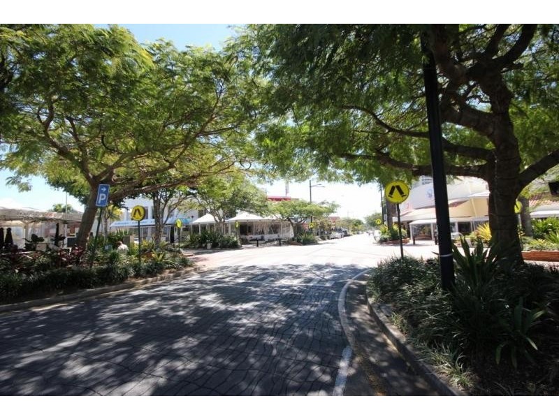 53 Cronin Avenue, Main Beach QLD 4217
