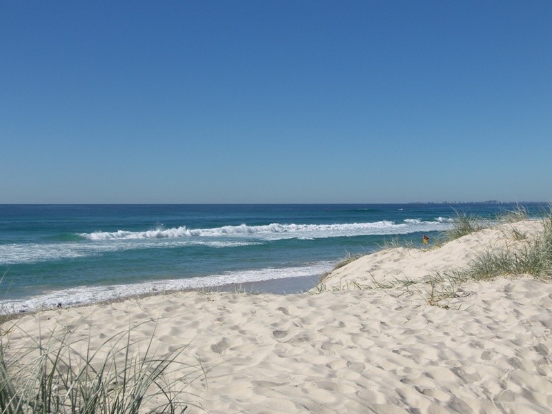 53 Cronin Avenue, Main Beach QLD 4217
