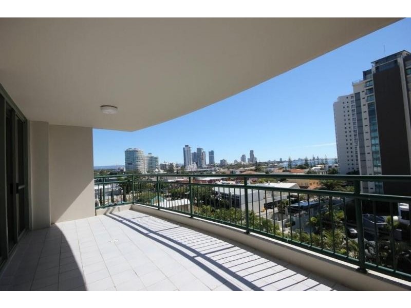29 Woodroffe Avenue, Main Beach QLD 4217