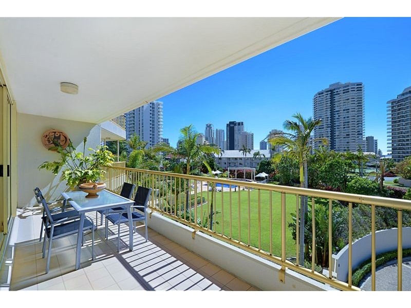 Contessa 1 Serisier Avenue, Main Beach QLD 4217