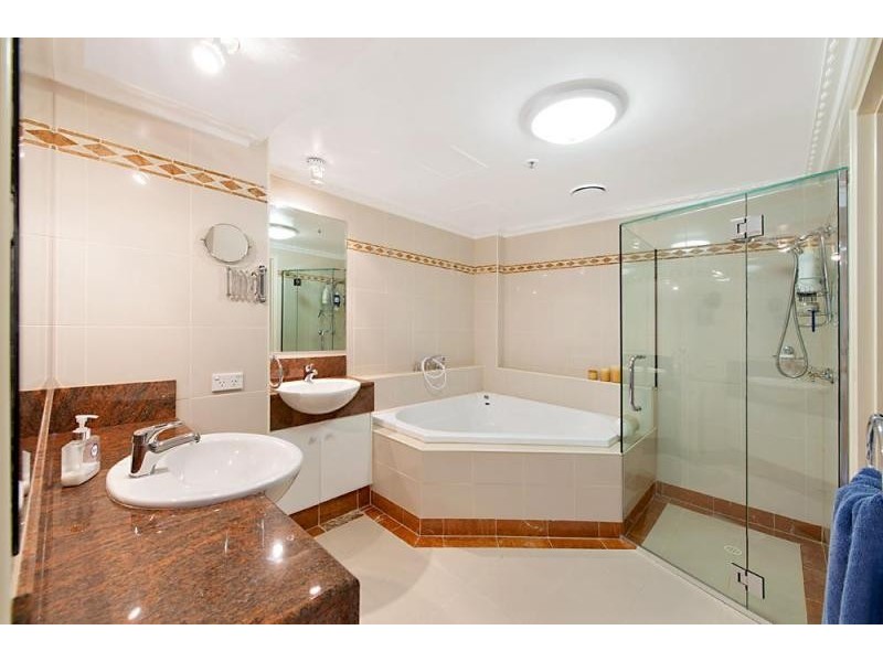 1 Hughes Avenue ‘OSCAR ON MAIN’, Main Beach QLD 4217