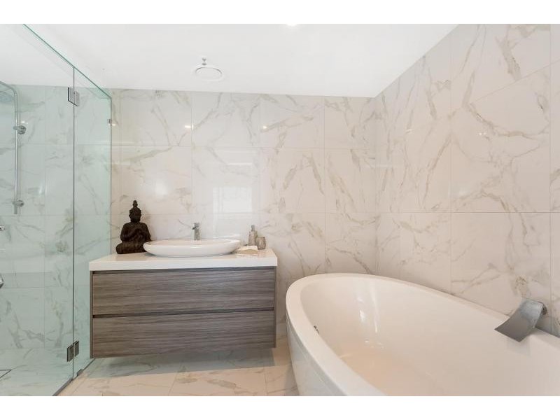 1 Lennie Avenue ‘Liberty Panorama’, Main Beach QLD 4217