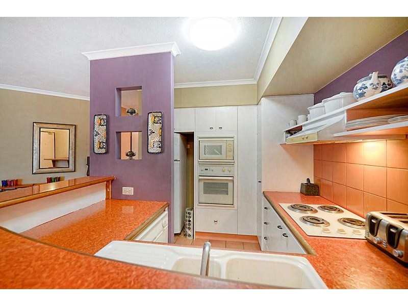13 Montgomery Avenue ‘MAIN BEACH VIEWS’, Main Beach QLD 4217
