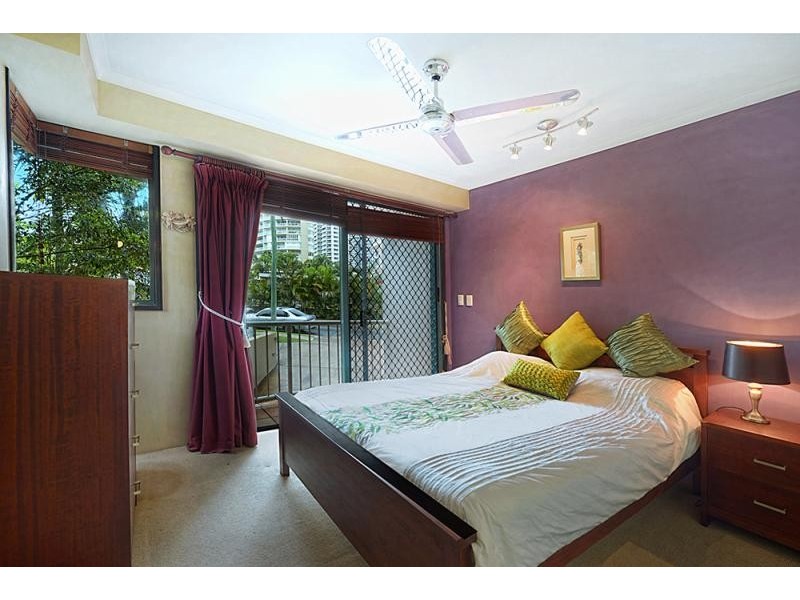 13 Montgomery Avenue ‘MAIN BEACH VIEWS’, Main Beach QLD 4217