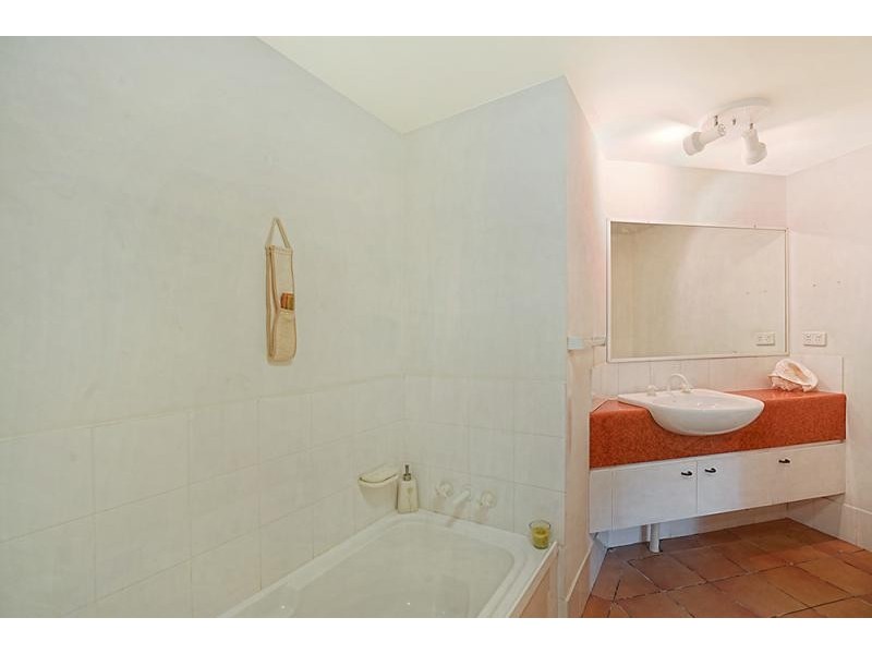 13 Montgomery Avenue ‘MAIN BEACH VIEWS’, Main Beach QLD 4217