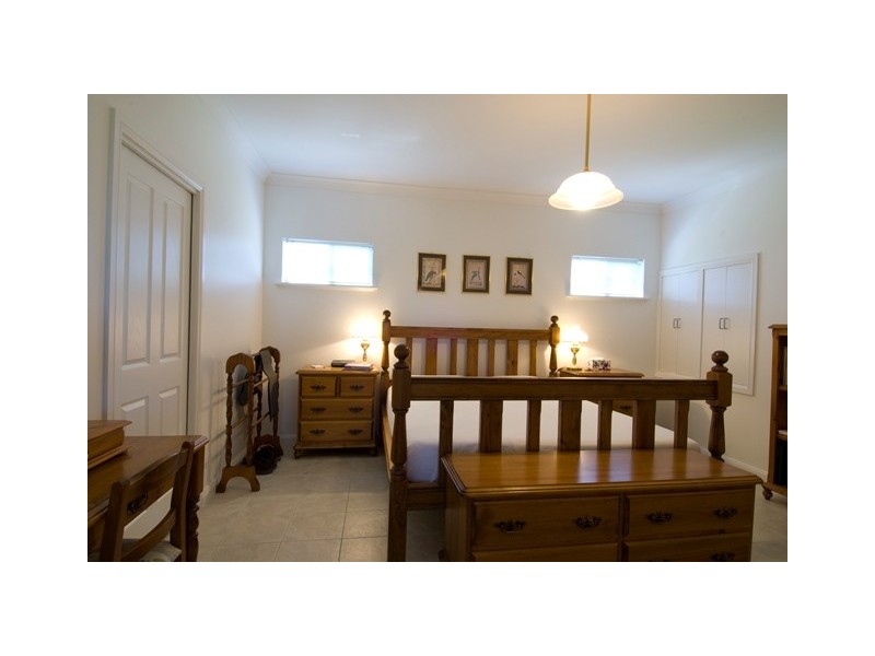 33 Mountain Ave, Normanville SA 5204