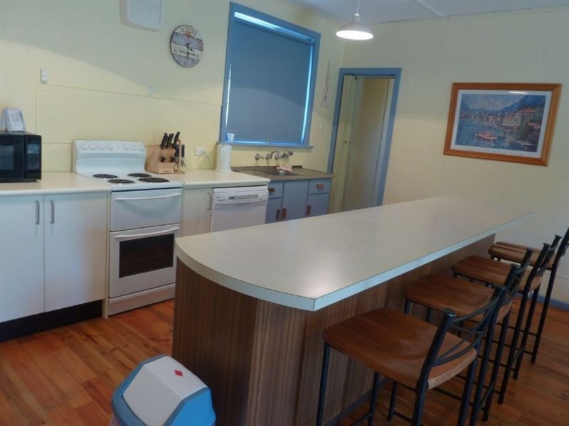 2 Lyddon Rd, Carrickalinga SA 5204