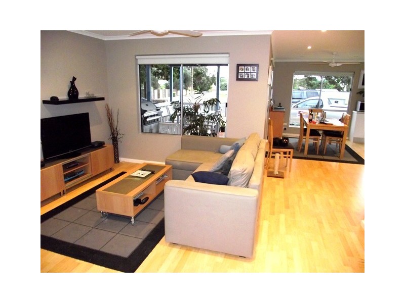 1/4 Cheeseman Street, Normanville SA 5204