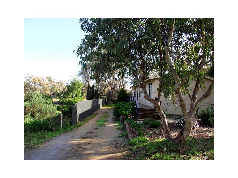 4 Barunga St, Yankalilla SA 5203