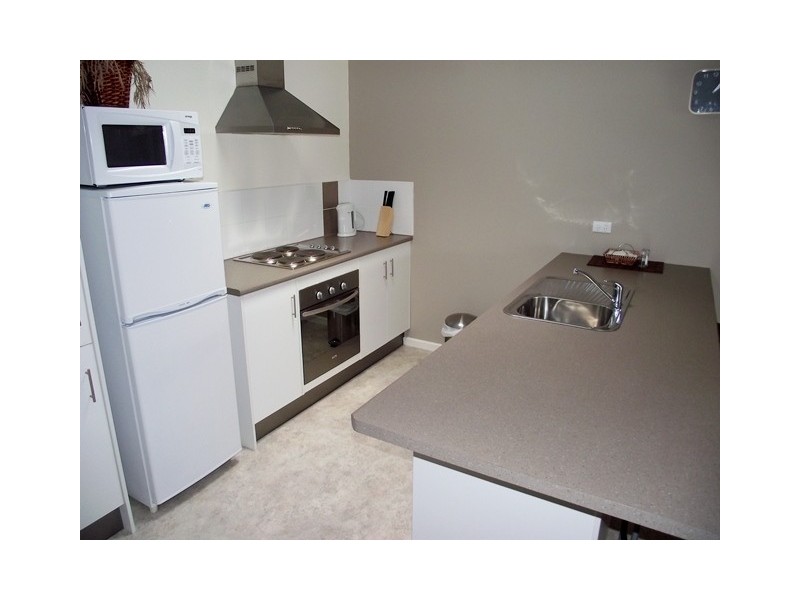 2/4 Cheeseman Street, Normanville SA 5204