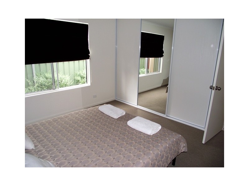 2/4 Cheeseman Street, Normanville SA 5204