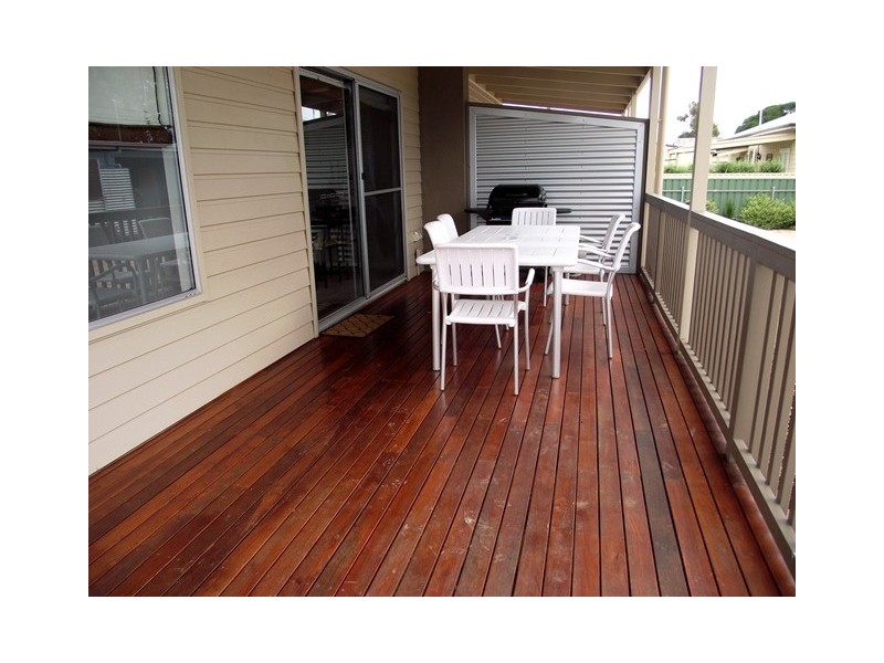 2/4 Cheeseman Street, Normanville SA 5204