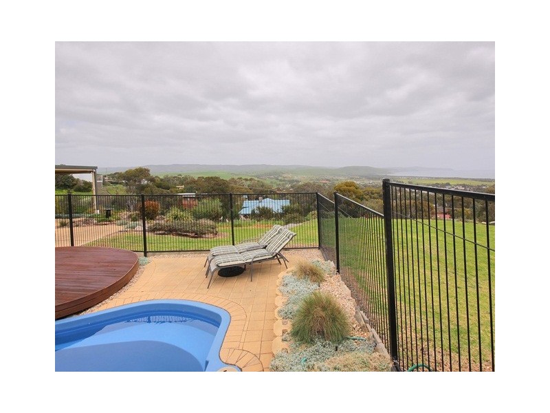 10 Seaview Crescent, Normanville SA 5204
