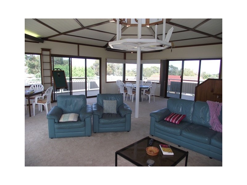 24 Carrickalinga Rd, Carrickalinga SA 5204